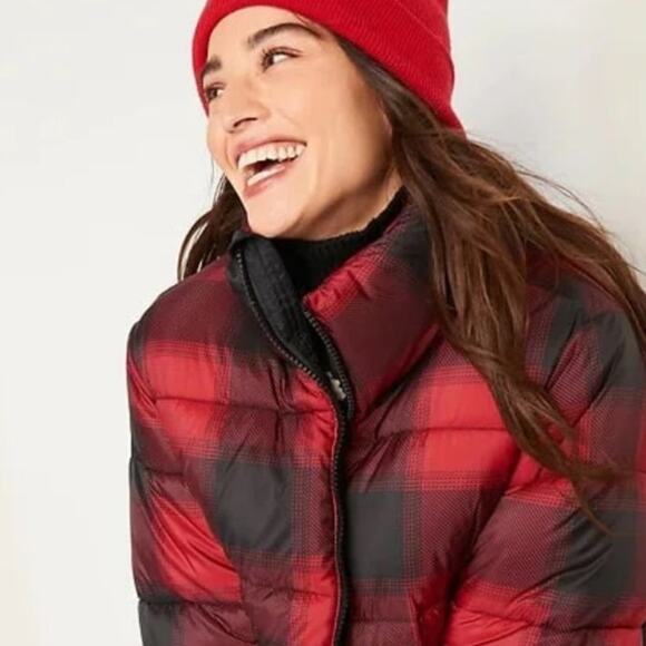 Old Navy Red Plaid Water Resistant Frost Free Short Puffer - Picture 4 of 9